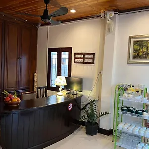 ** ホテル Jasmine Place House ラオス
